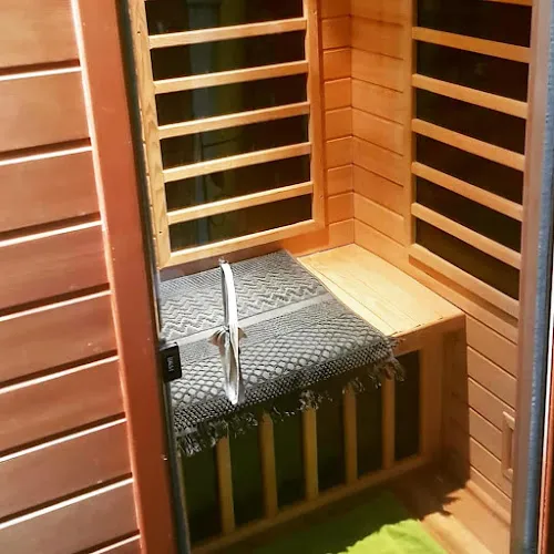 5 - Lyn Loy Hair & Beauty Studio