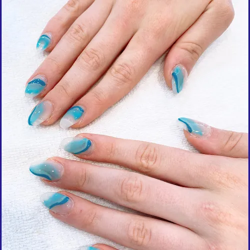 6 - Lys Nails and Spa