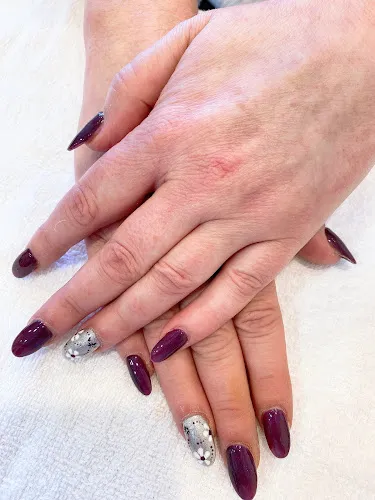 8 - Lys Nails and Spa