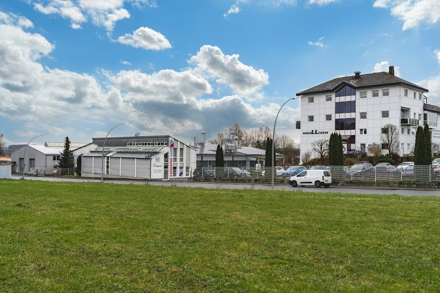 1 - LZH Lackierzentrum Hof e.K.