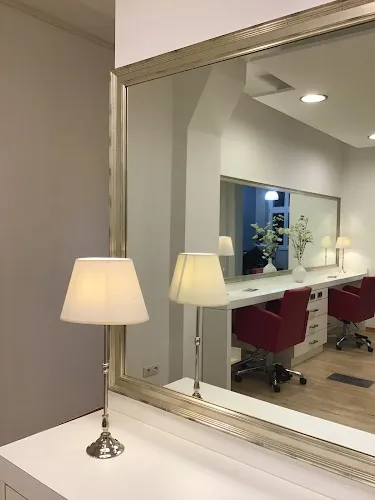 8 - Magdas Friseursalon