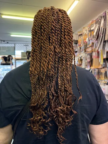 3 - Magenta Hair & Beauty Saloon