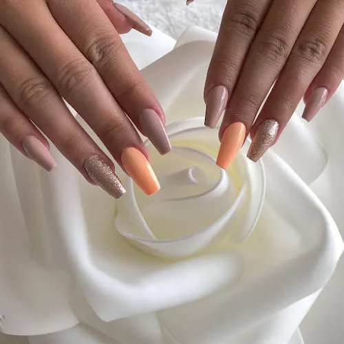 8 - Magic Cut Barber