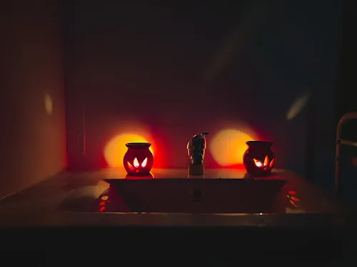 7 - Magic Nails And Beauty