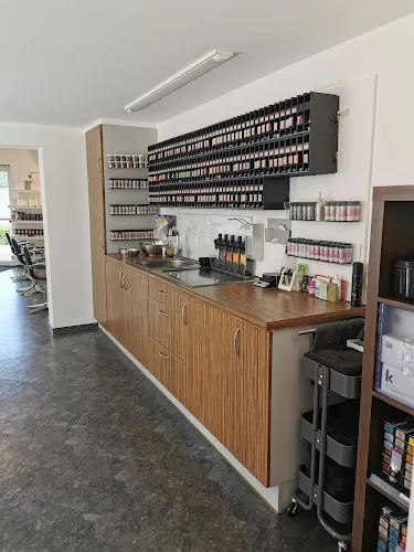 5 - Magic Nails + Piercing - Calw