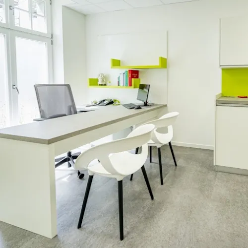 6 - Mahmoud Abusnayma Hausarzt