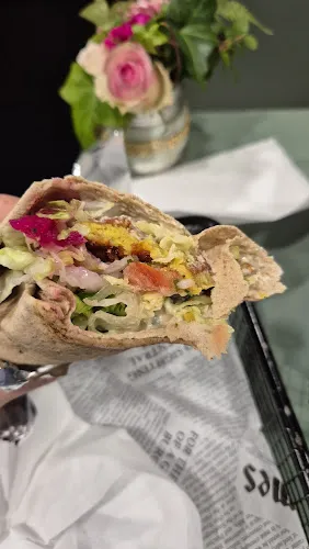 7 - Main Döner & Falafel