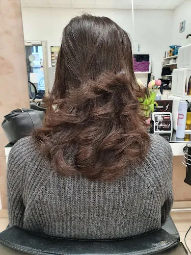 6 - Main Salon Dörnigheim, Friseur in Maintal Dörnigheim