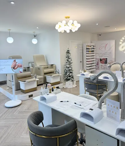 4 - Manhatten By Lisa