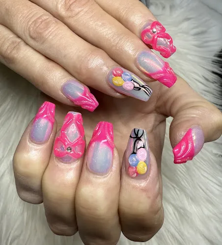 6 - Marcelas Beauty Salon