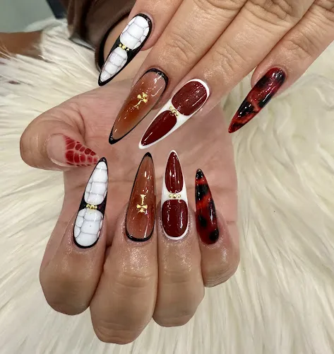 5 - Marcelas Beauty Salon