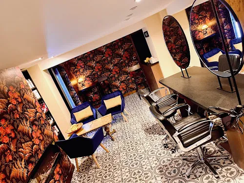 1 - Maries Hair Studio