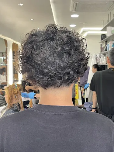 4 - Marinas Beauty Salon