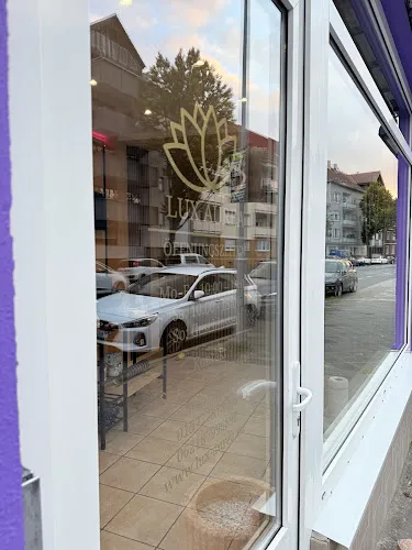 7 - Marlenes Beautique