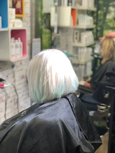 7 - Marta G Hair Studio