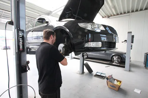 7 - Martin Bossert Die Autoklinik