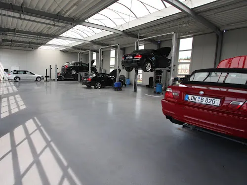 2 - Martin Bossert Die Autoklinik