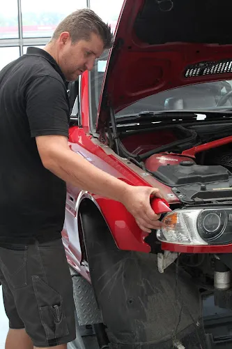 5 - Martin Bossert Die Autoklinik