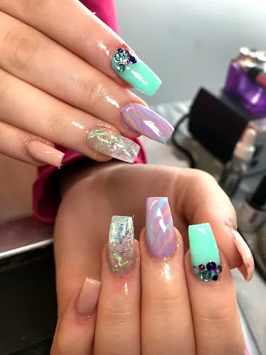 3 - Mauras Beauty Clinic