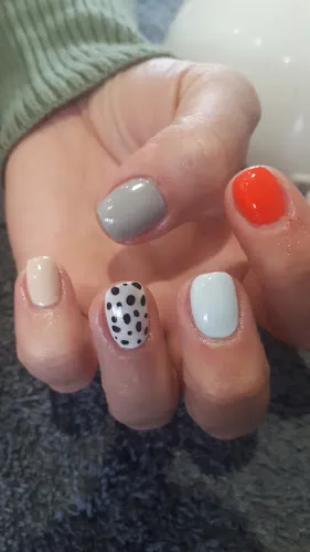 4 - Me Time Beauty and Gifts