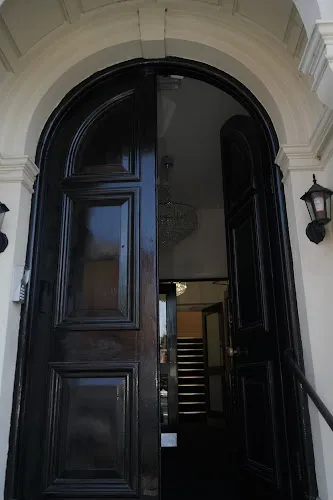 4 - Medispa Bylindsey