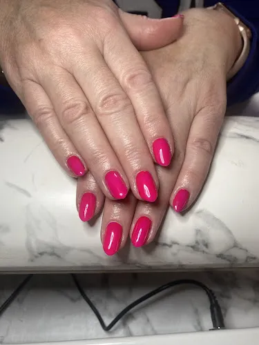 6 - Medulla Hair Studio