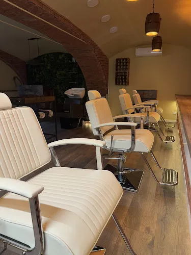 3 - Men’s Room Friseursalon