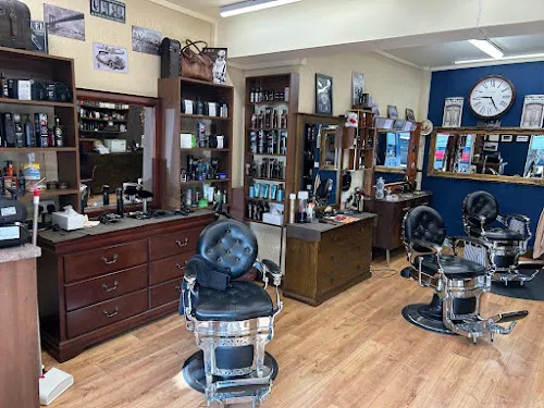 4 - Mens Salon