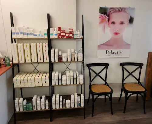 3 - Meraki Hair Cootamundra