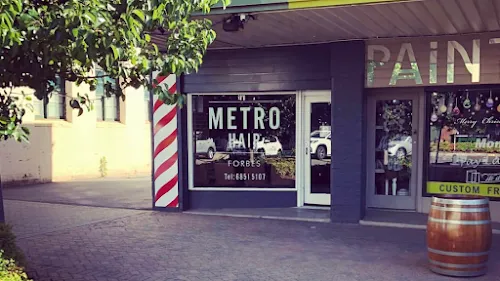 6 - METRO HAIR FORBES