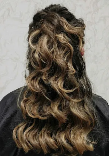 3 - Mexico Beauty Salon