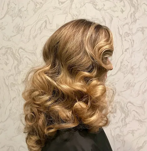 8 - Mexico Beauty Salon