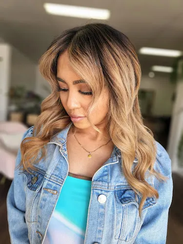 5 - MH Luxury Hair Studio