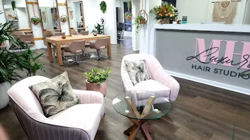 6 - MH Luxury Hair Studio