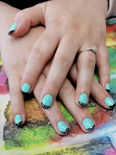 7 - Mia Bella Boutique Ltd