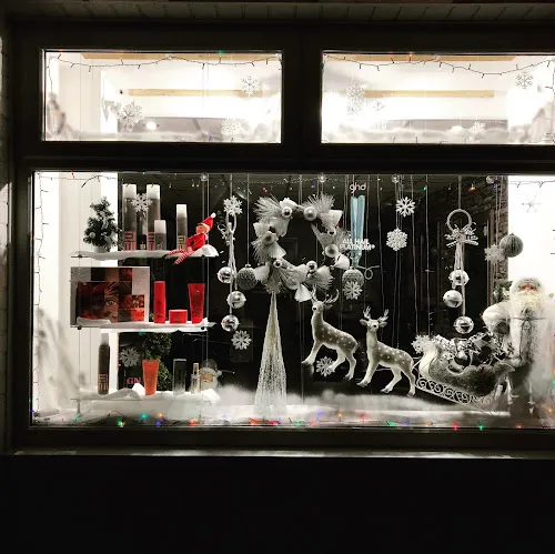 4 - Michael Douglas Barbers