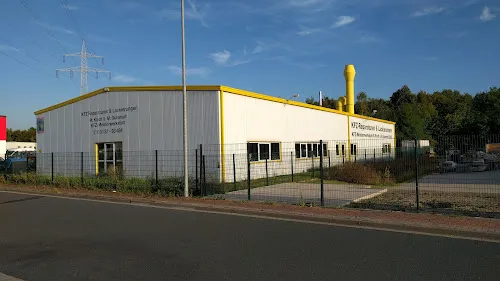 4 - Michael Gummelt und Klodt MartinKraftfahrzeugmechanikerm eister