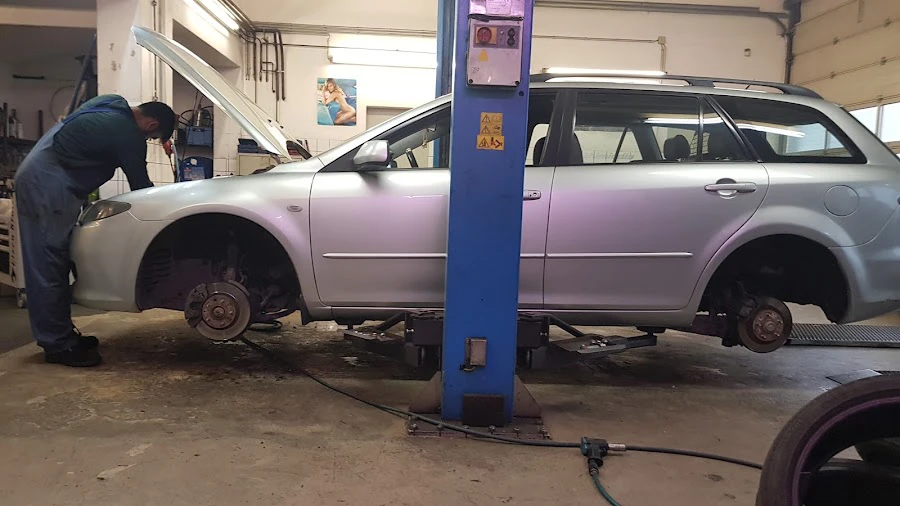 1 - Mietwerkstatt Dimi Poulios Dimitrios