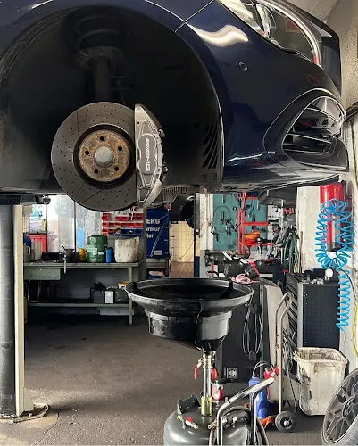 4 - MIETWERKSTATT Königswinter - KFZ Selbsthilfe u. Hobby Werkstatt