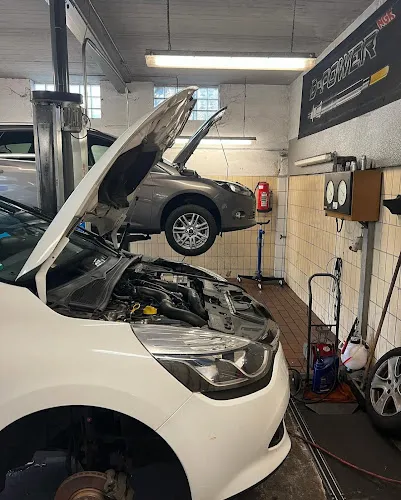 2 - MIETWERKSTATT Königswinter - KFZ Selbsthilfe u. Hobby Werkstatt