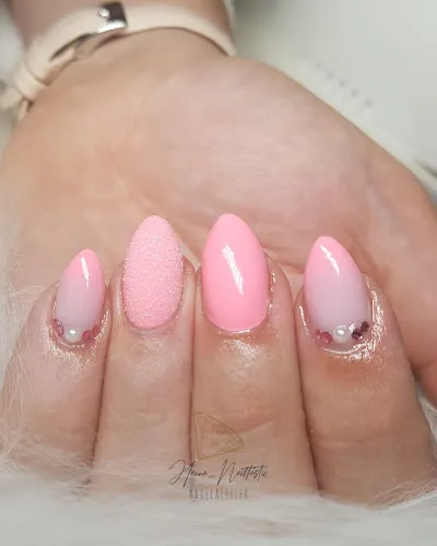 7 - Minda Hairstylisten