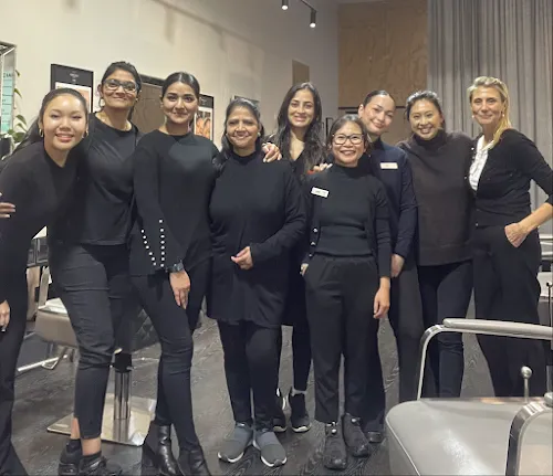 2 - Minh Chen Hair Nails & Beauty salon