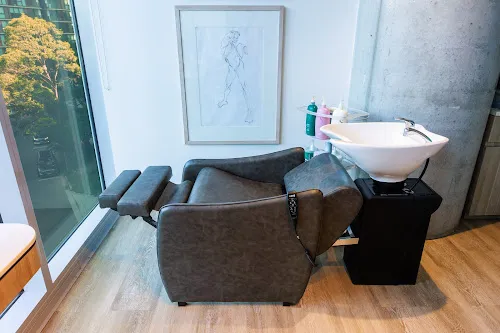 5 - Miras House Of Hair & Beauty