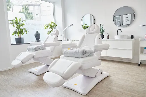 3 - Miraz Hair & Beauty