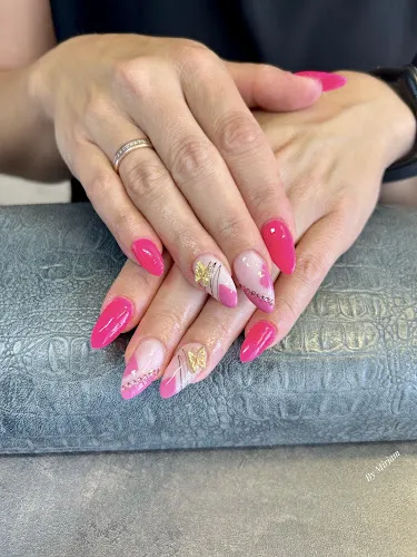 8 - Mirjams Nagelmodellage