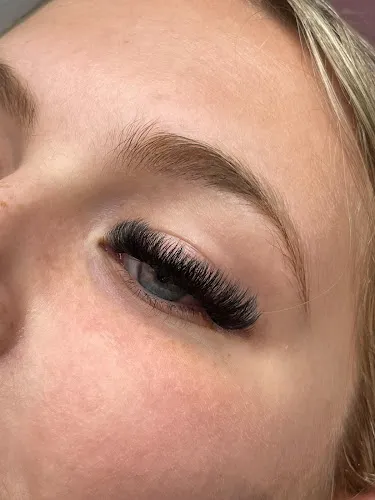 8 - Mirror Image Hair