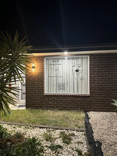 7 - Mirrors Unisex Hair and Beauty Salon