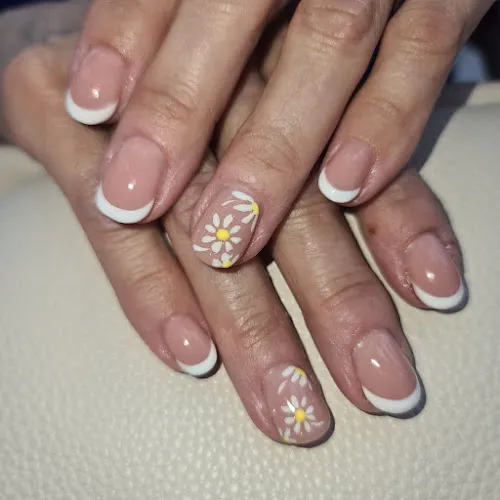 7 - Miss Daizy Beauty Studio