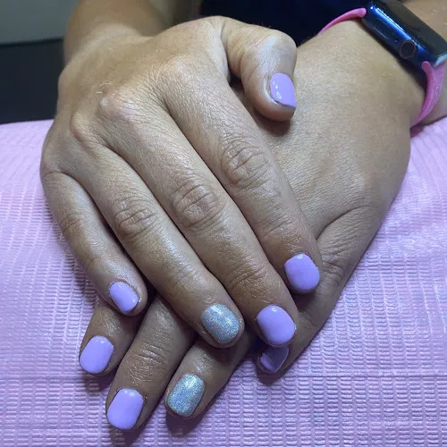 2 - Miss Glamourpuss