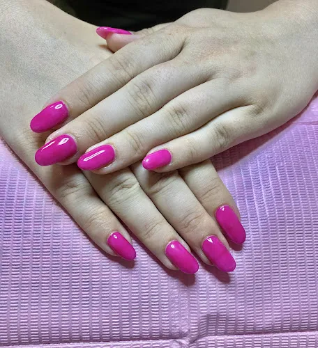 1 - Miss Glamourpuss